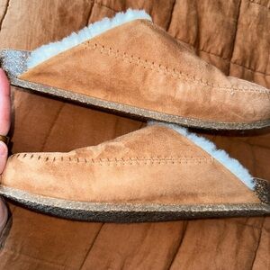 Jenni Kayne shearling-lined suede leather moc clog